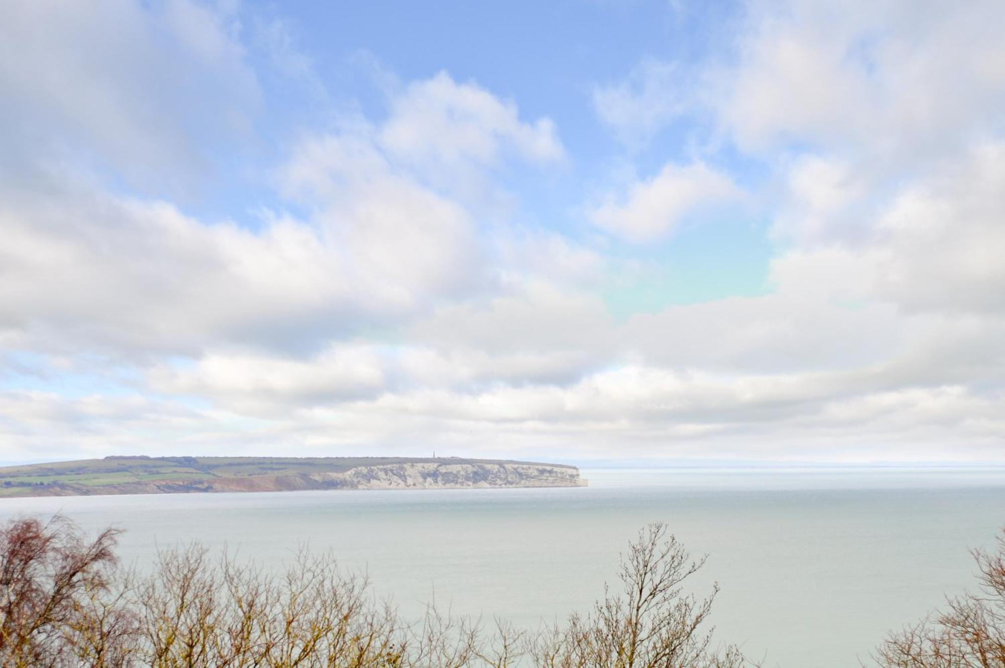 Apartmán Stunning Ocean Views - Isle Of Wight Shanklin Exteriér fotografie